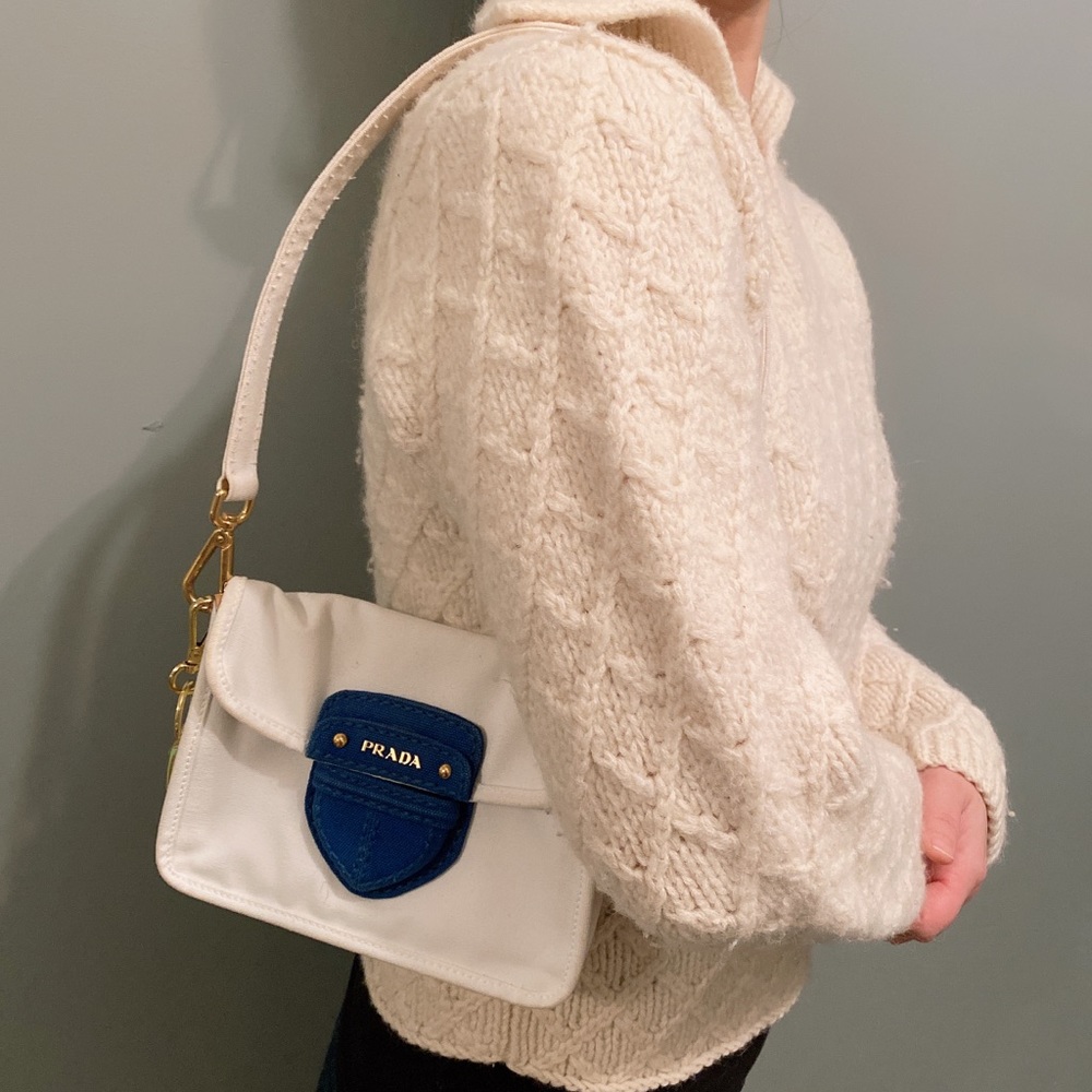 Vintage Prada handbag - Picture 2 of 13